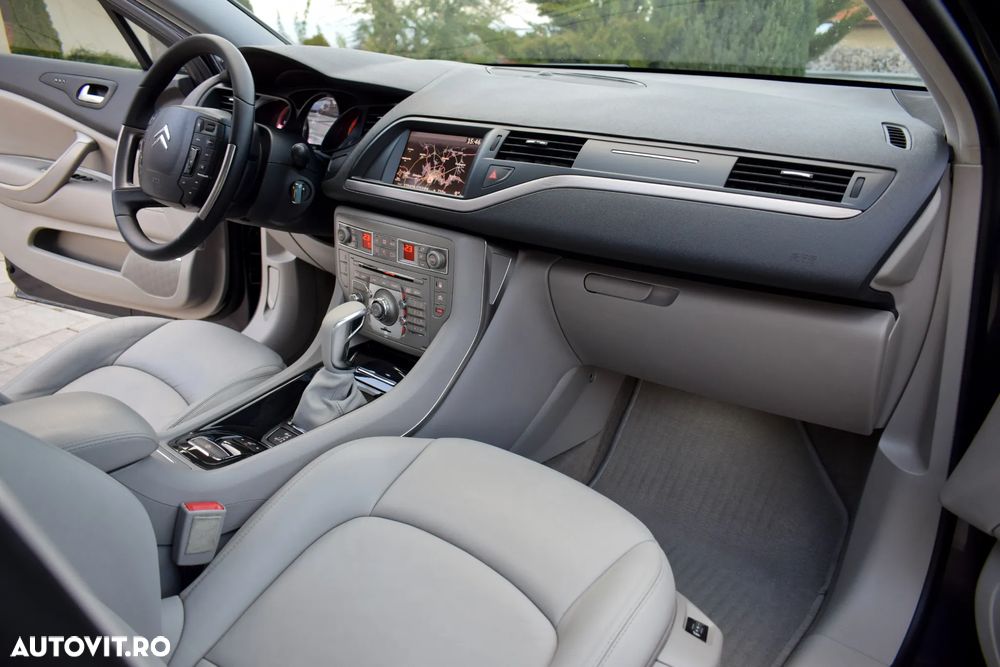 Citroën C5 HDi 200 FAP Aut. Exclusive - 26