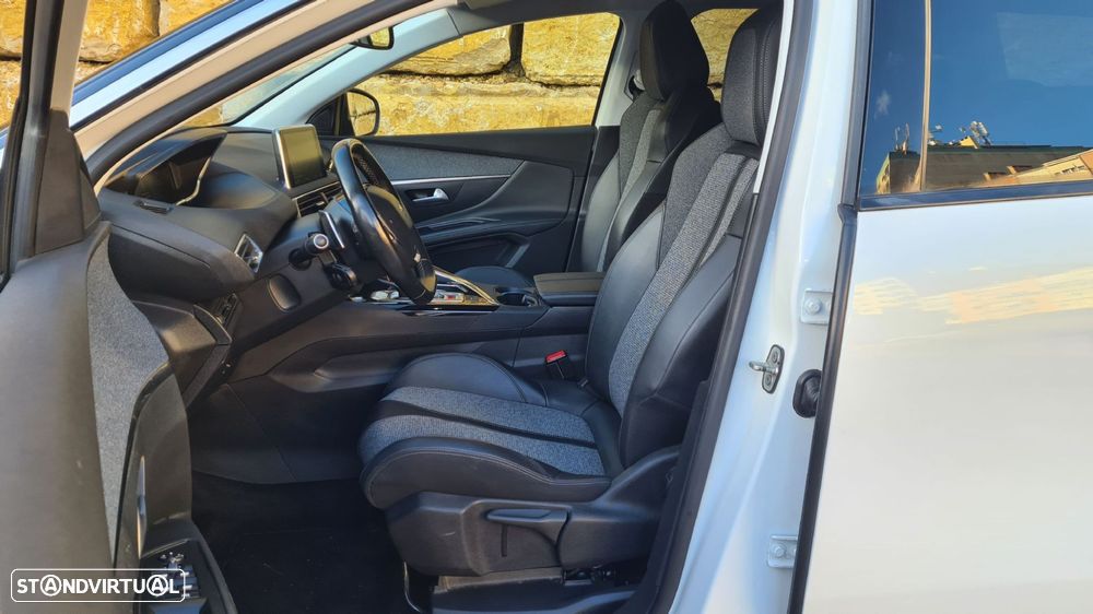 Peugeot 5008 1.5 BlueHDi Allure EAT8 - 35