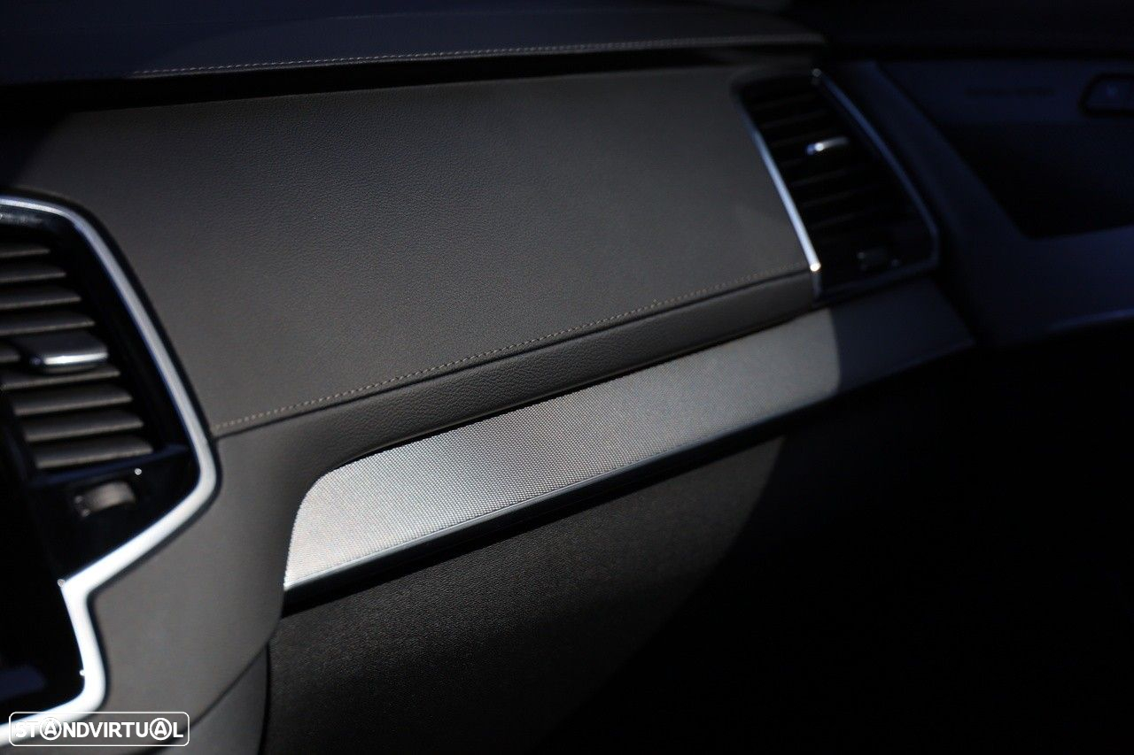 Volvo XC 90 2.0 B5 Plus Bright AWD - 17