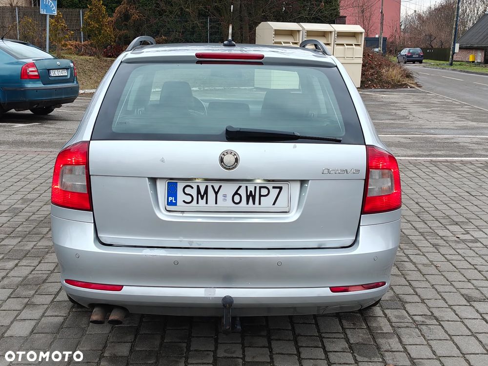Skoda Octavia 1.8 TSI Laurin & Klement - 9