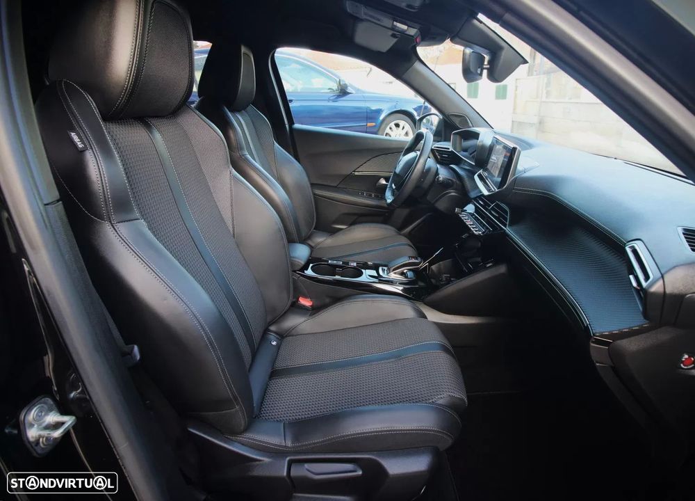 Peugeot e-2008 50 kWh GT Line - 31