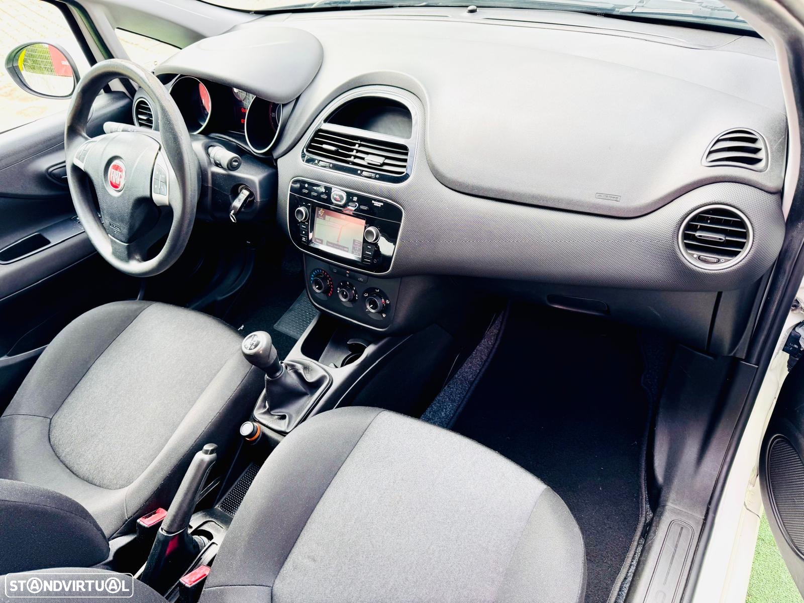 Fiat Punto 1.3 M-Jet Lounge S&S - 5