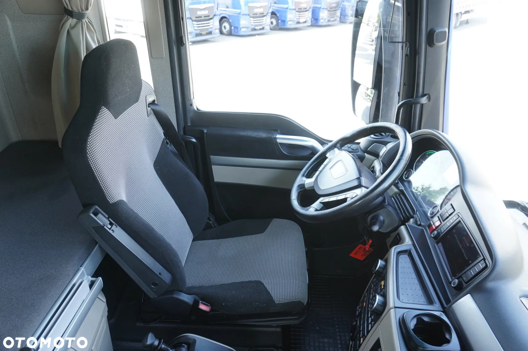 MAN TGX 26.500 E6 XXL / Schmitz 19 palet / Thermoking / oś skrętna - 14