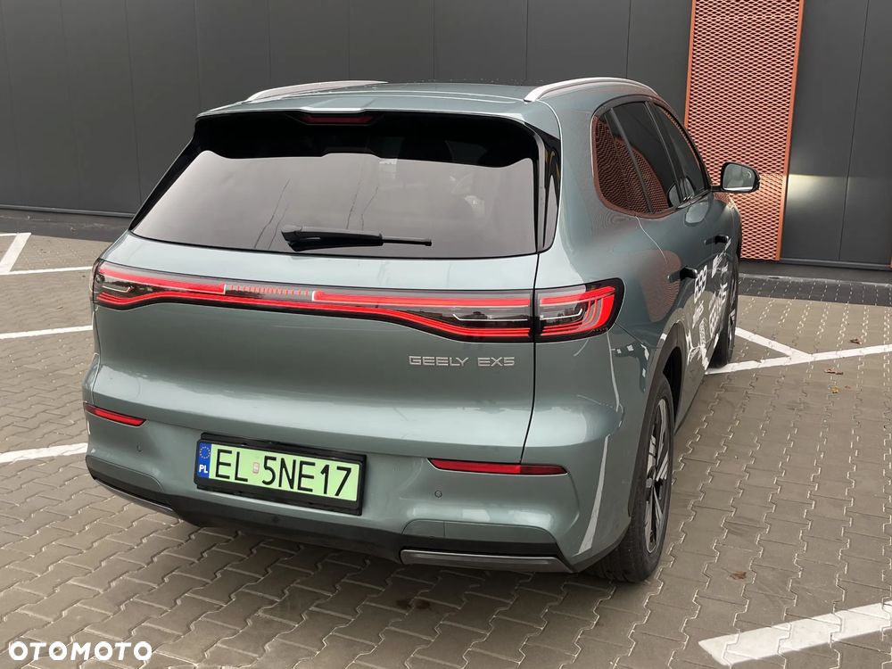 Geely EX5 - 5