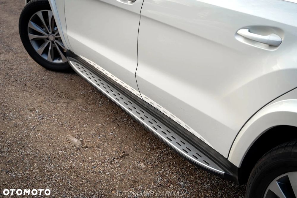 Mercedes-Benz GL - 13