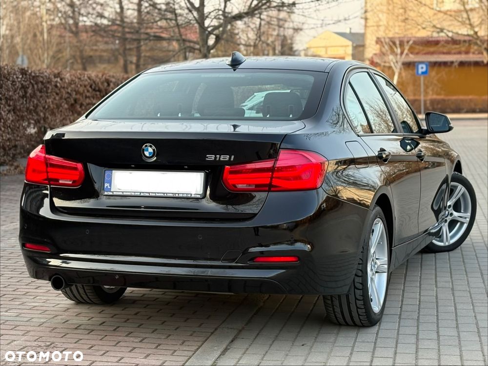 BMW Seria 3 318i - 12