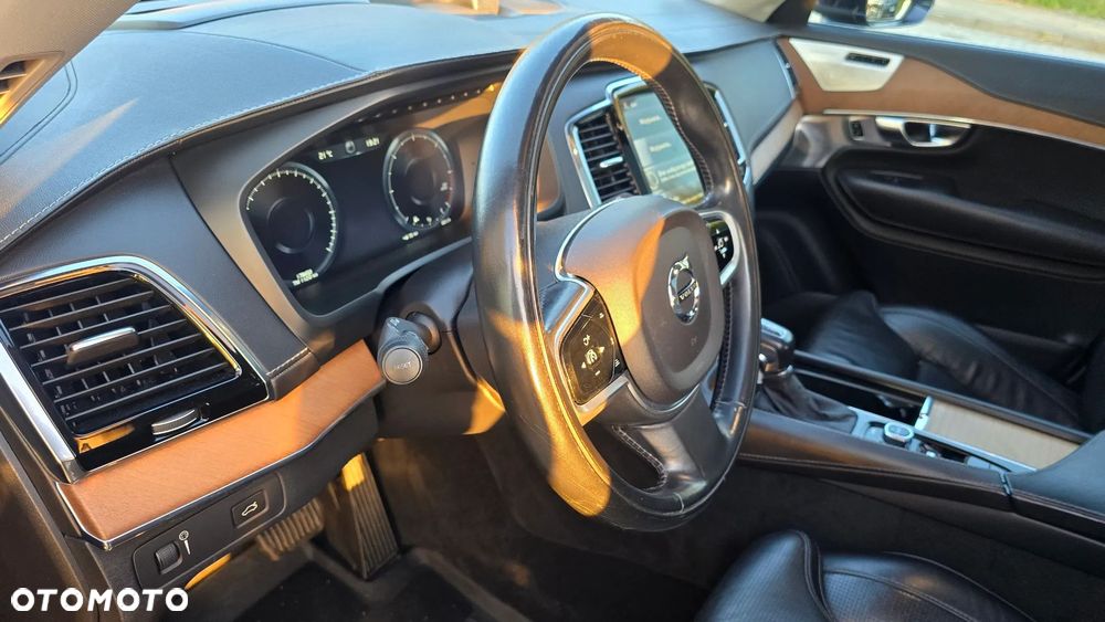 Volvo XC 90 D5 AWD Inscription 7os - 9