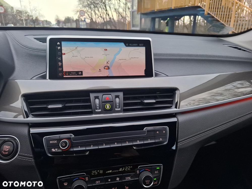 BMW X1 sDrive18i - 9