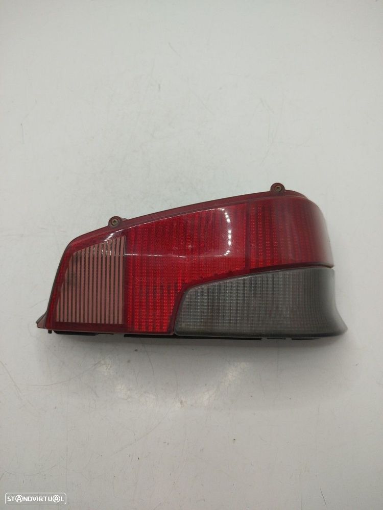 Farolim Stop Dto Peugeot 106 Ii (1A_, 1C_) - 1