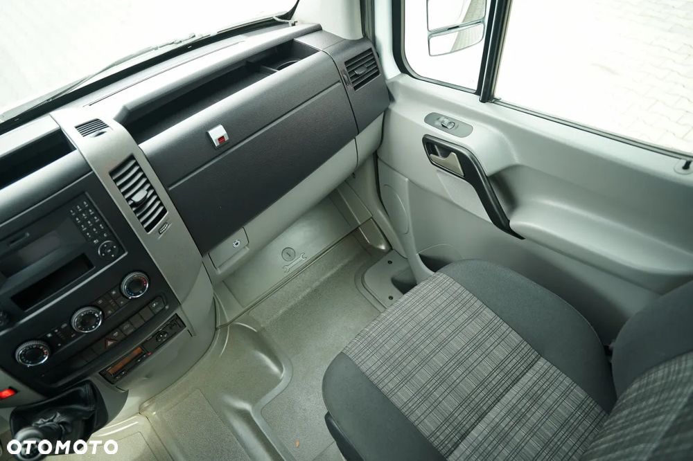 Mercedes-Benz / SPRINTER 516 / KLIMATYZACJA / SPROWADZONY / - 23