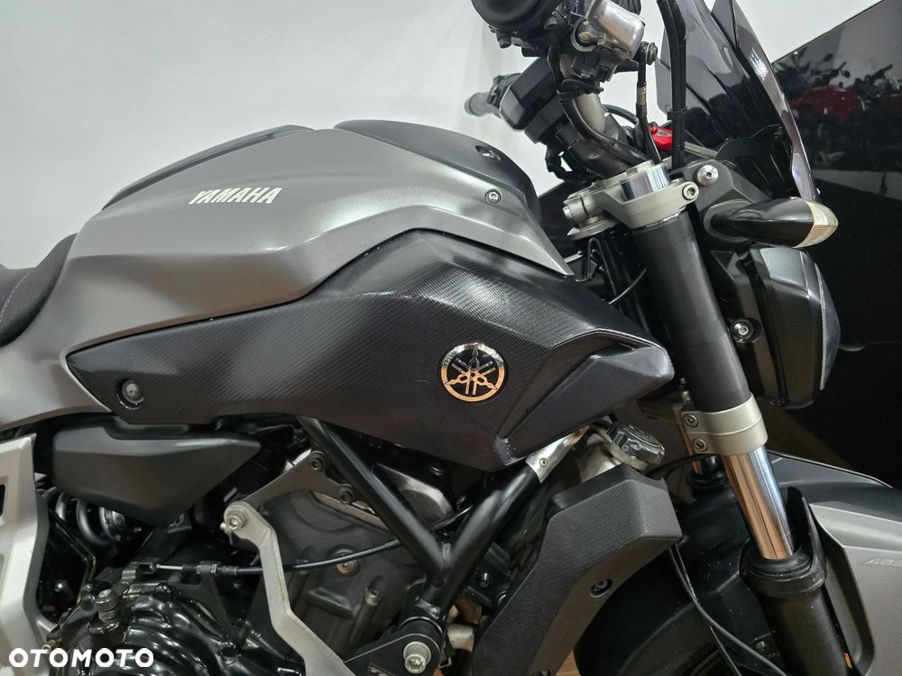 Yamaha MT - 11