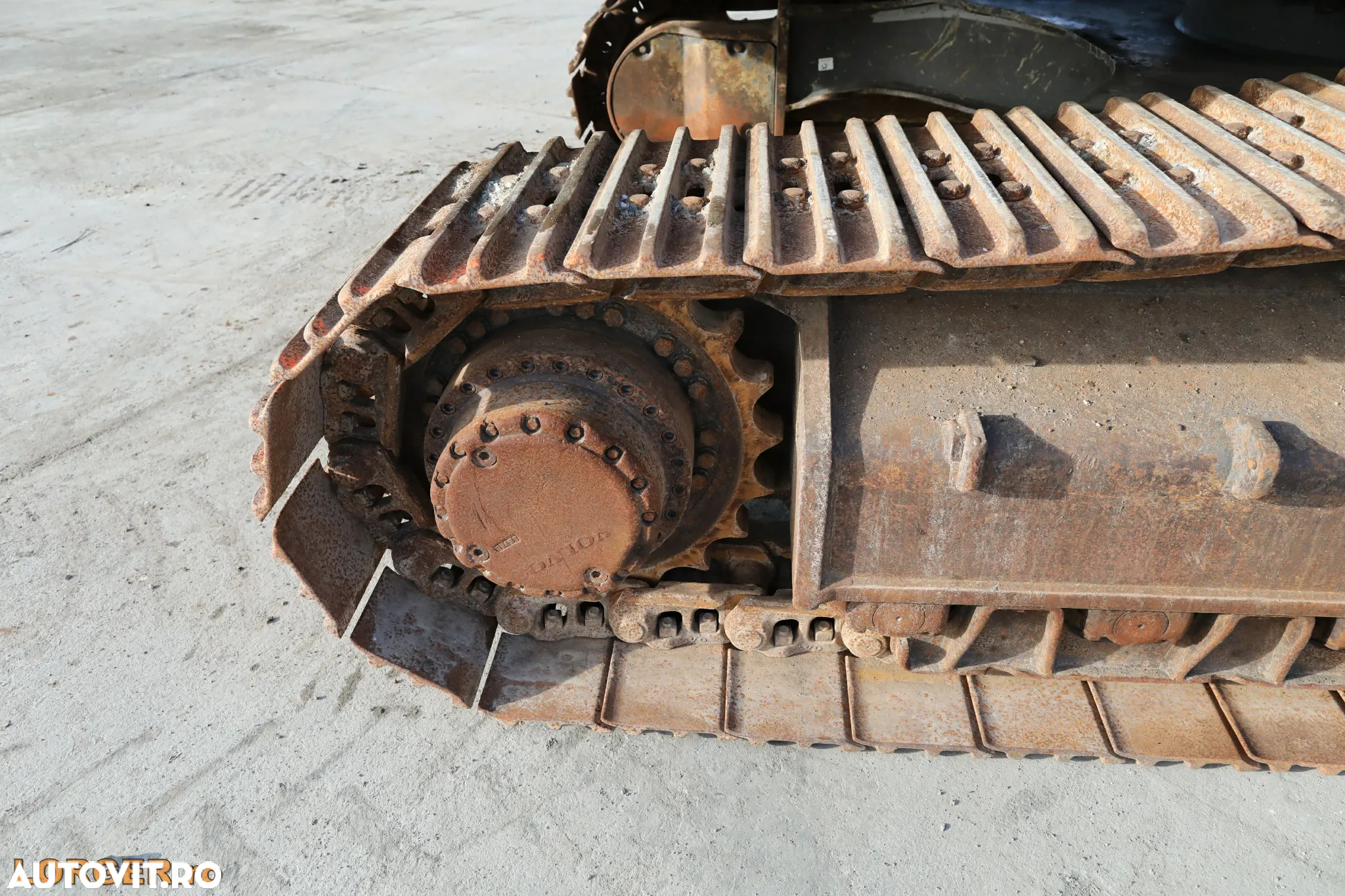 Volvo EC 360 CL - 11