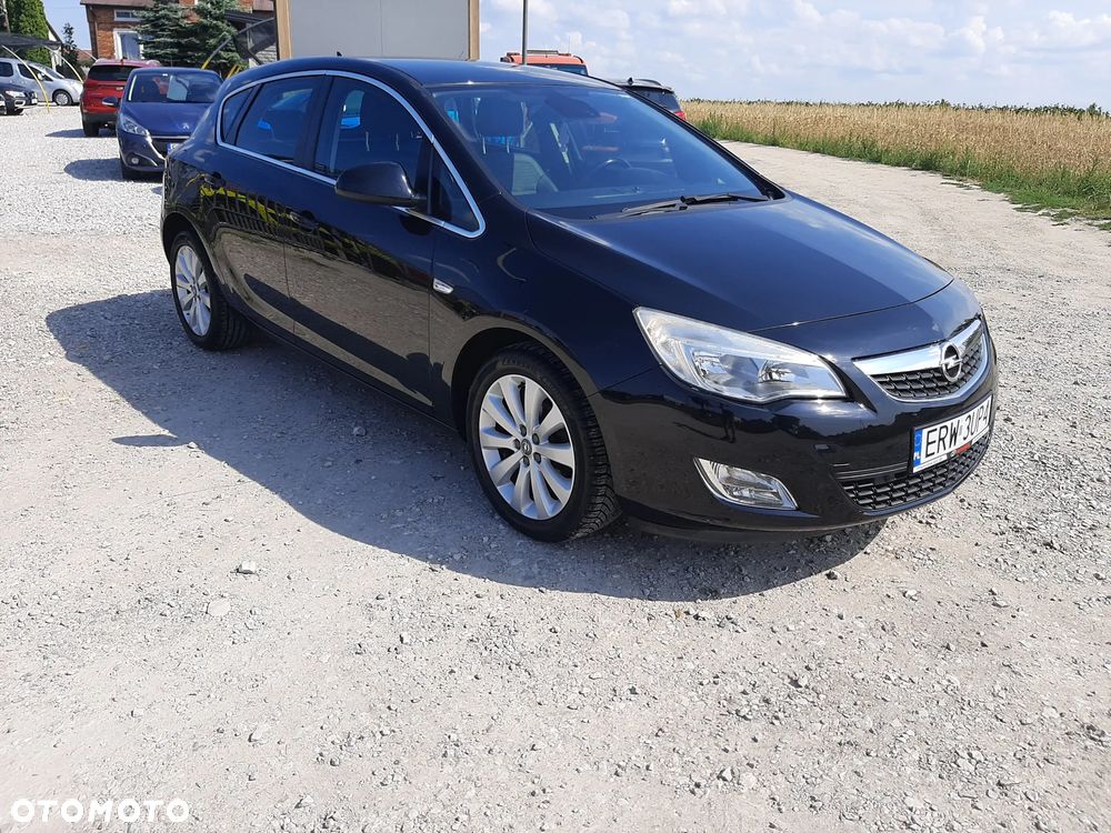 Opel Astra 1.4 T Cosmo - 9