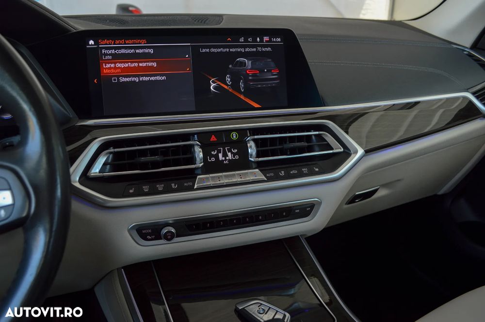 BMW X5 xDrive30d xLine - 28