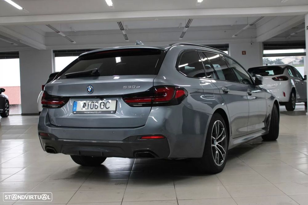 BMW 530 e Pack Desportivo M - 29