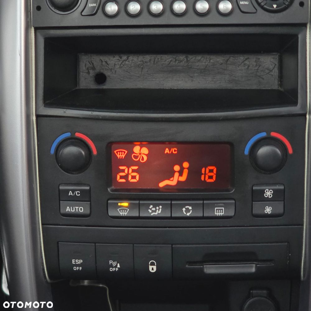 Peugeot 207 CC 120 VTi Roland Garros - 37
