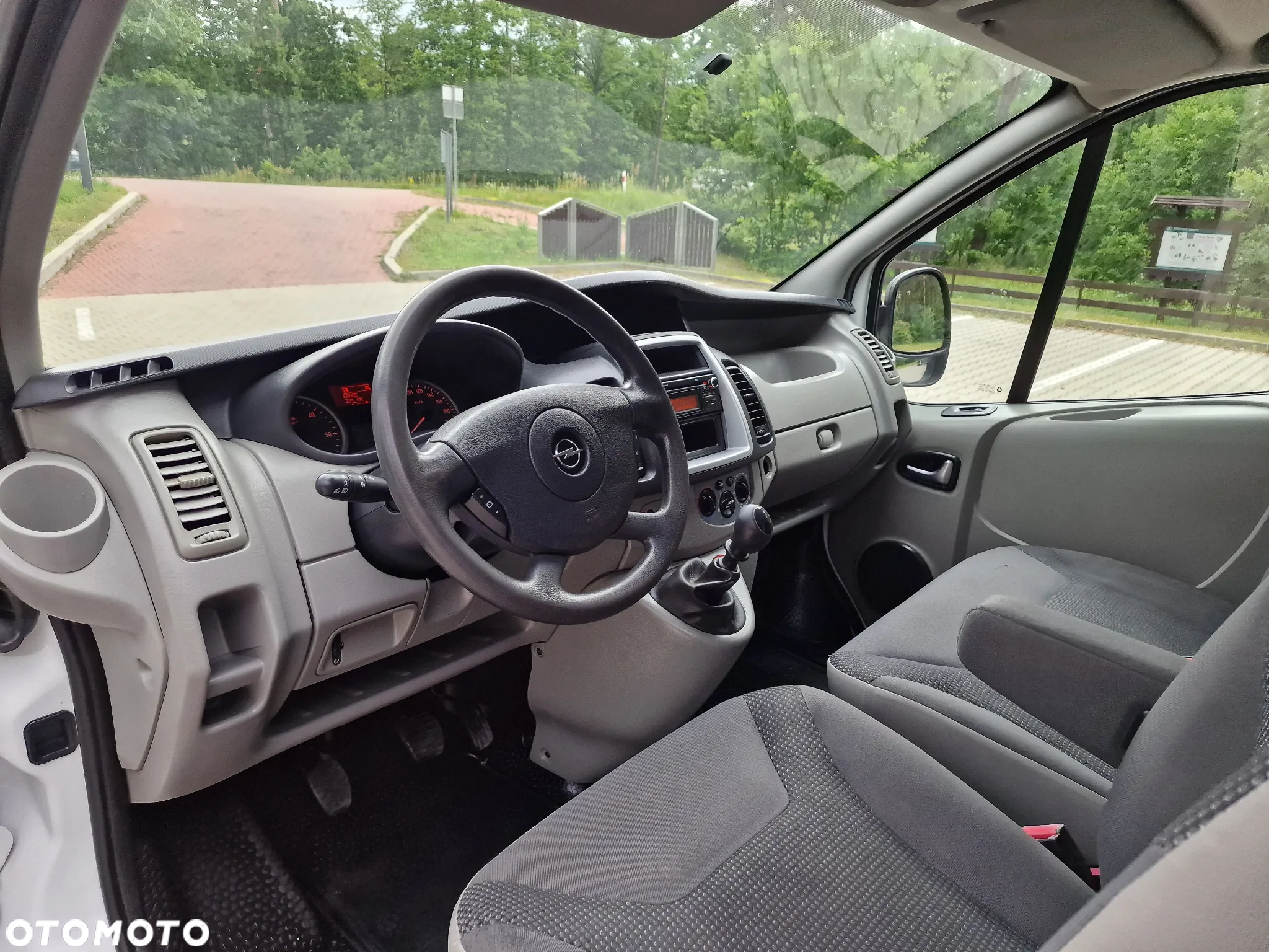 Renault Trafic - 13