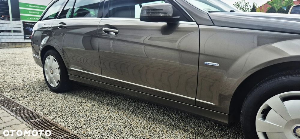 Mercedes-Benz Klasa C 200 CDI BlueEff Avantgarde - 10