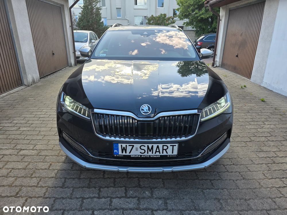 Skoda Superb 2.0 TDI SCR 4x4 Scout DSG - 10