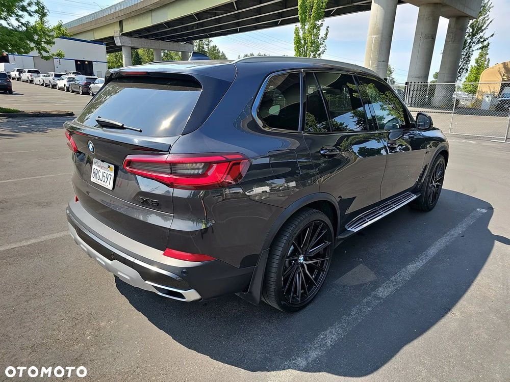 BMW X5 xDrive40i - 2