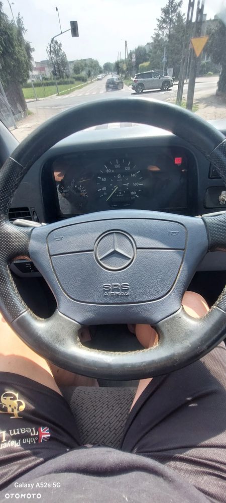 Mercedes-Benz Sprinter - 21
