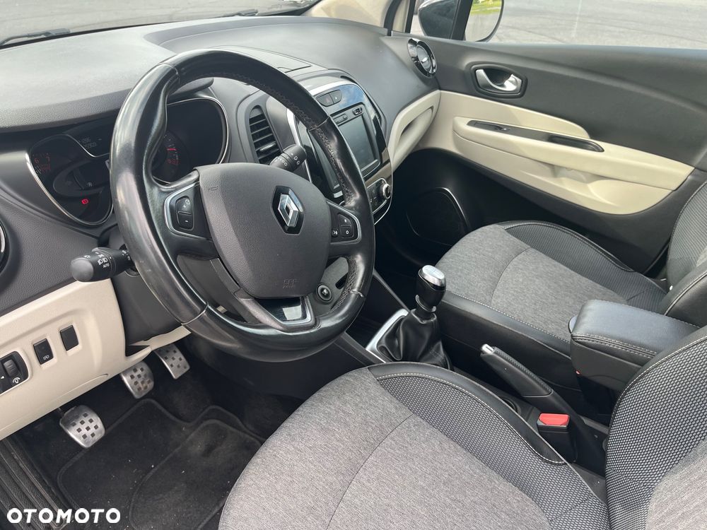 Renault Captur - 16