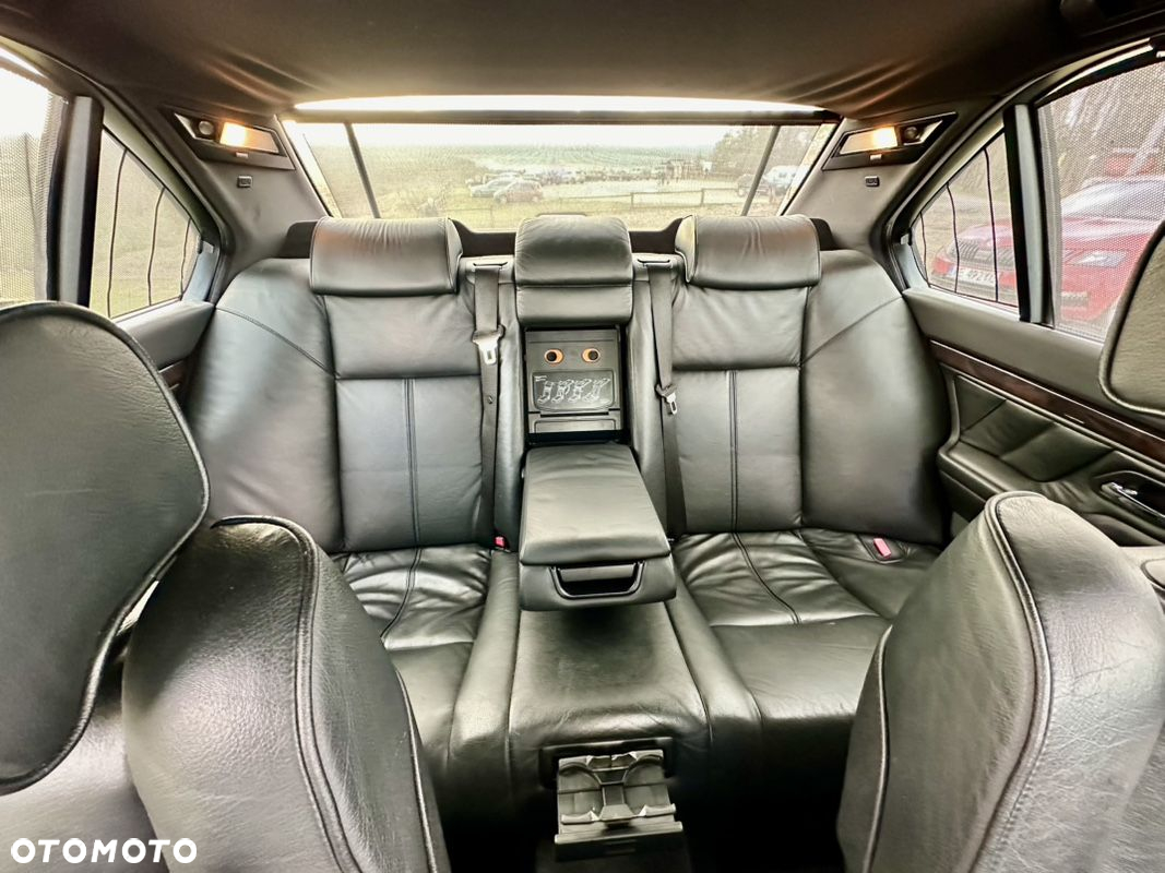 BMW Seria 7 740d - 8