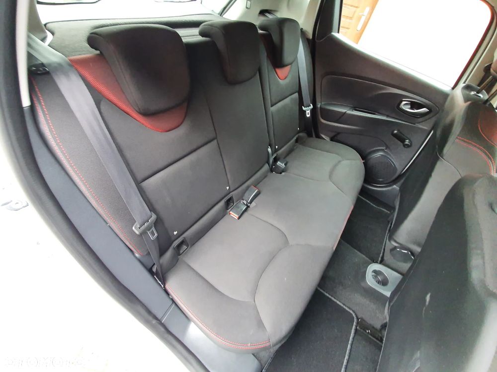 Renault Clio - 6