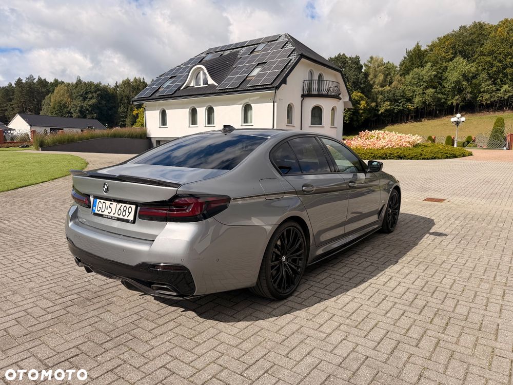 BMW Seria 5 530i xDrive mHEV M Sport sport - 8