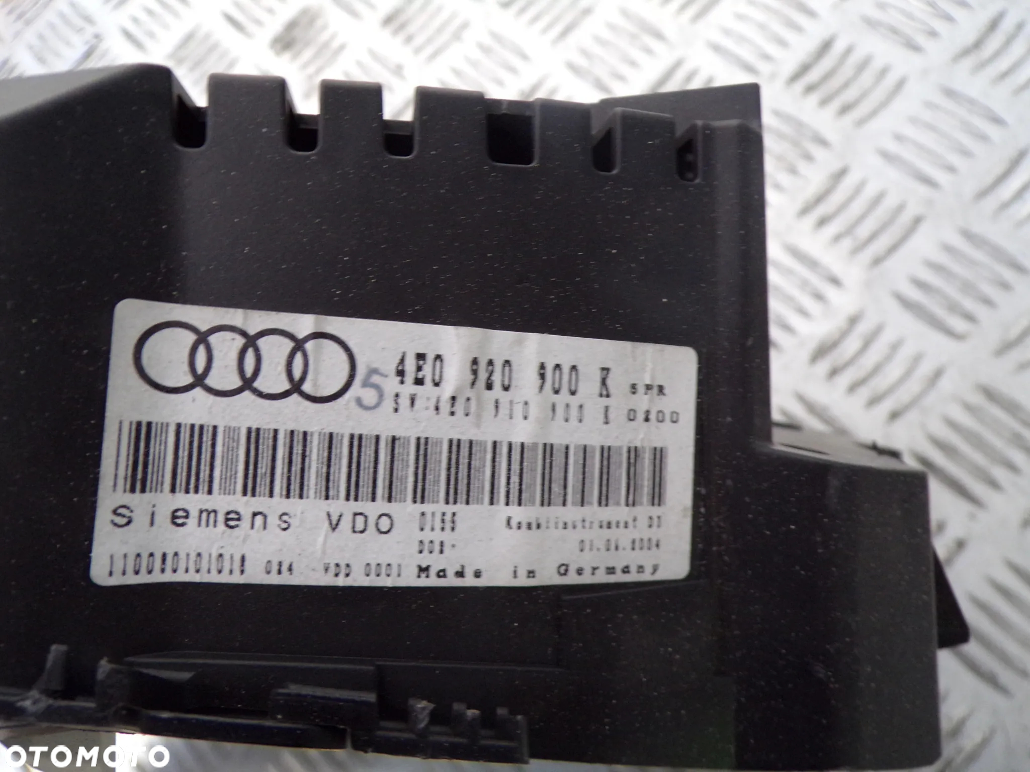 LICZNIK AUDI A8 D3 4E0920900K - 6