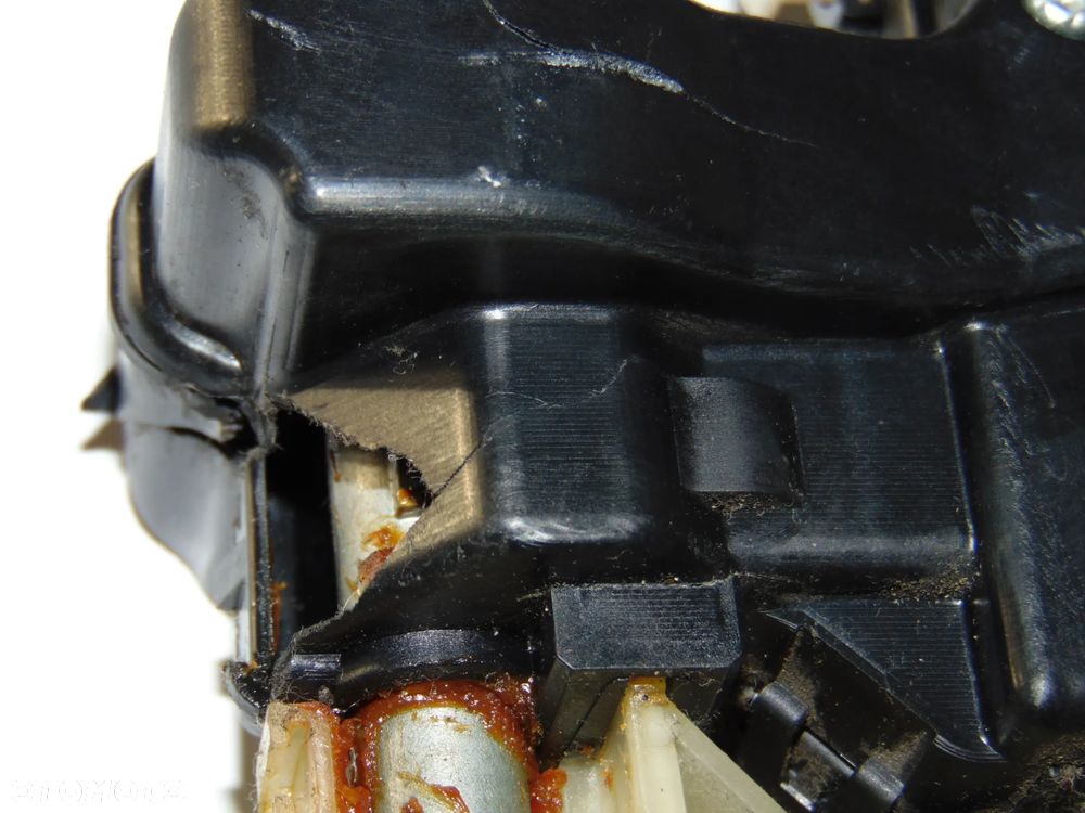 ORYGINAŁ zamek boczny tylny tył lewy mechanizm zamka drzwi przesuwnych 2K0843653BD VW Volkswagen Caddy 3 III 03-15r - 15