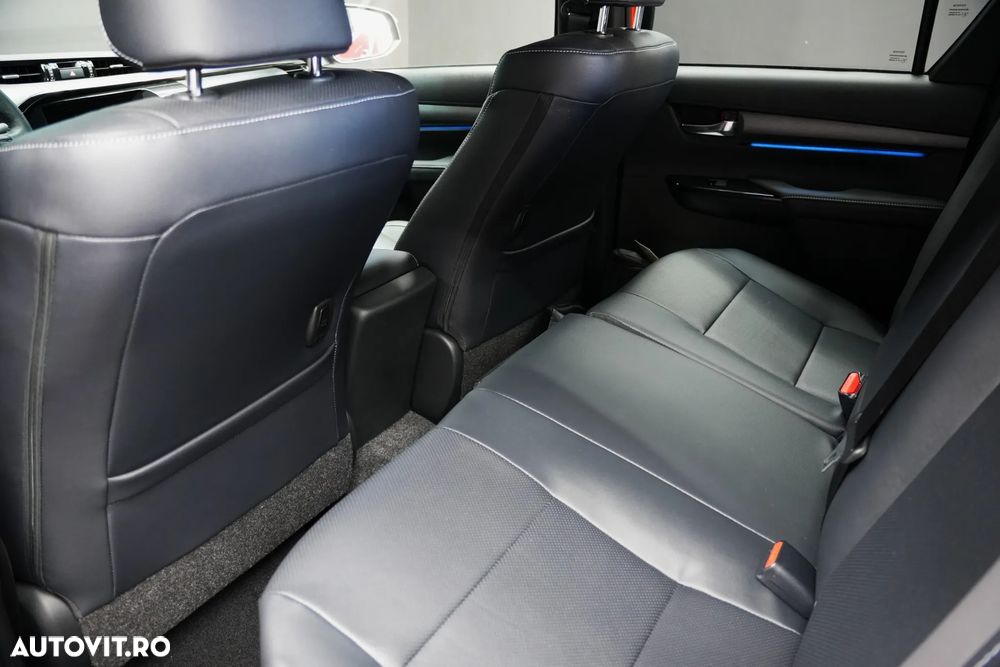 Toyota Hilux 2.8D 204CP 4x4 Double Cab AT Invincible - 8