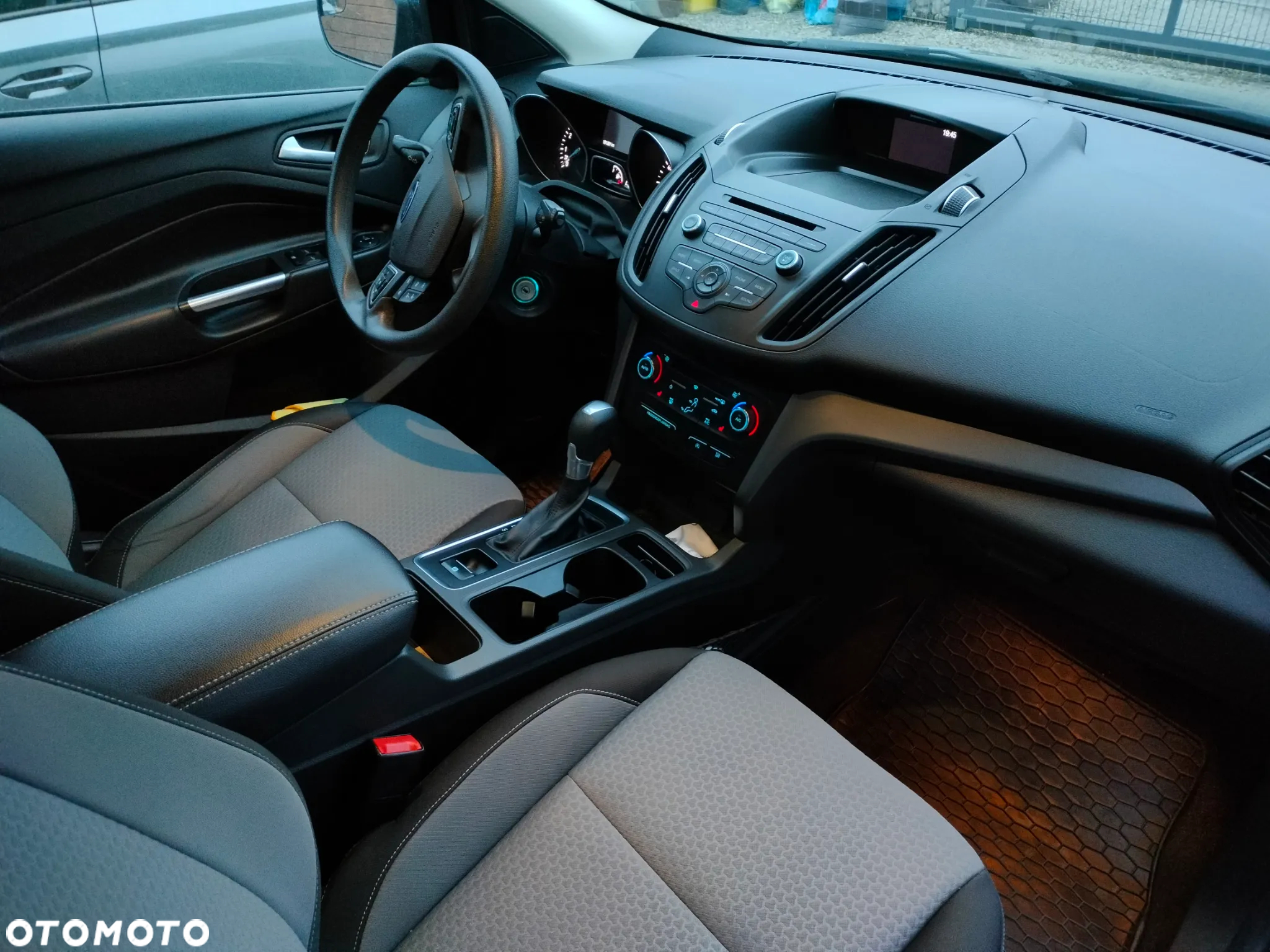 Ford Escape 1.5 EcoBoost AWD SE - 3