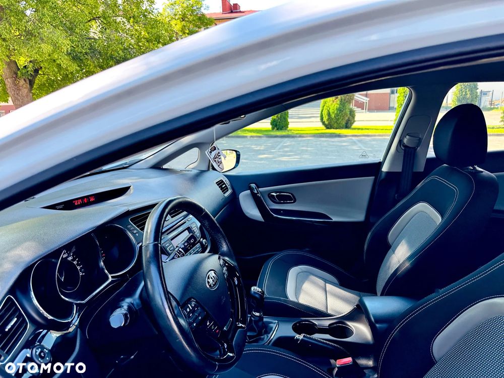 Kia Ceed 1.6 CRDi L - 12