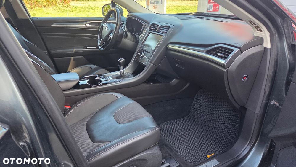 Ford Mondeo 2.0 TDCi Titanium 4WD - 12