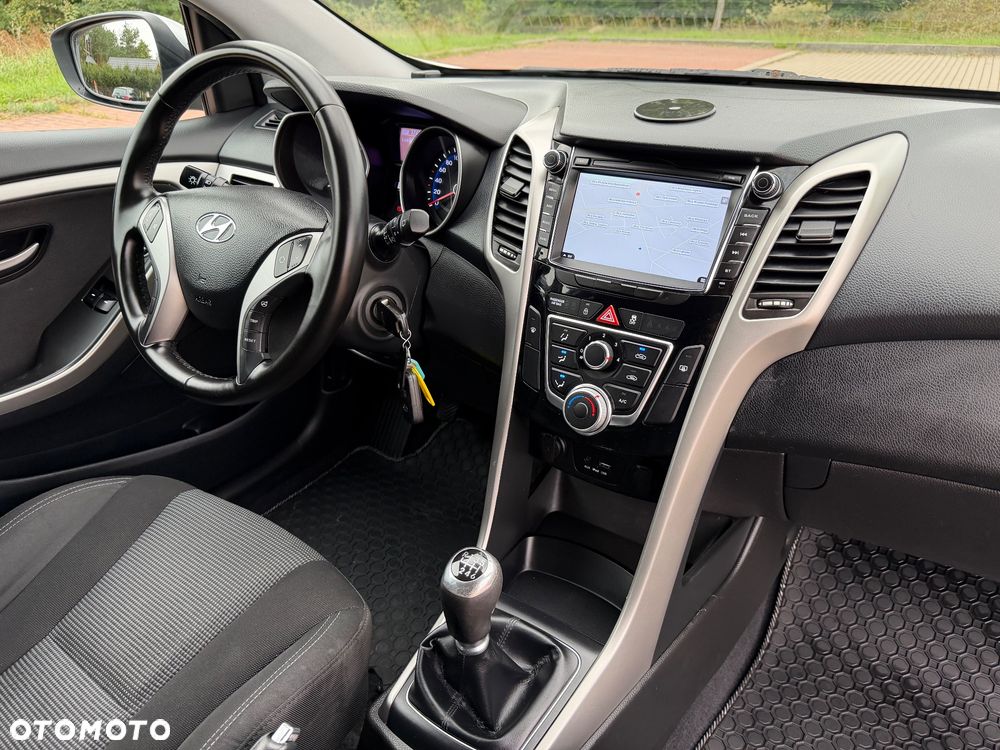 Hyundai i30 - 11