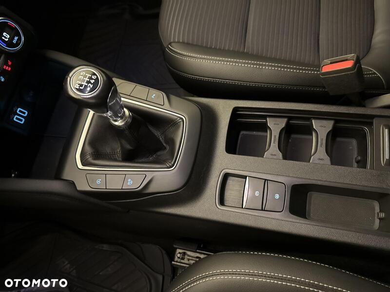 Ford Kuga - 19