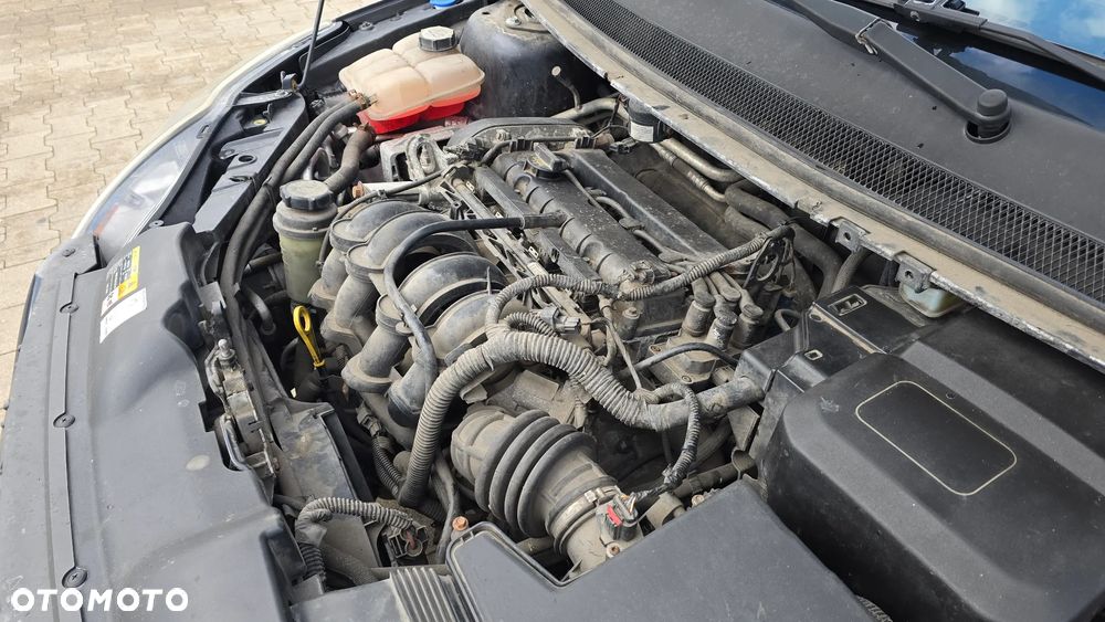 Ford Focus 1.6 Ti-VCT Ghia - 39