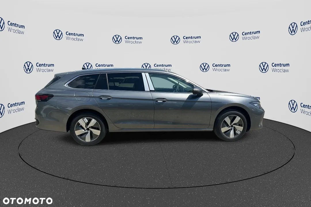 Volkswagen Passat 1.5 TSI ACT mHEV Business Plus DSG - 4