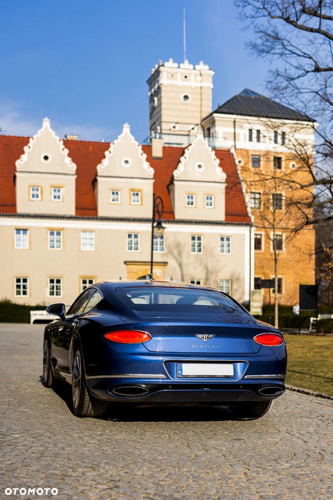 Bentley Continental GT - 12