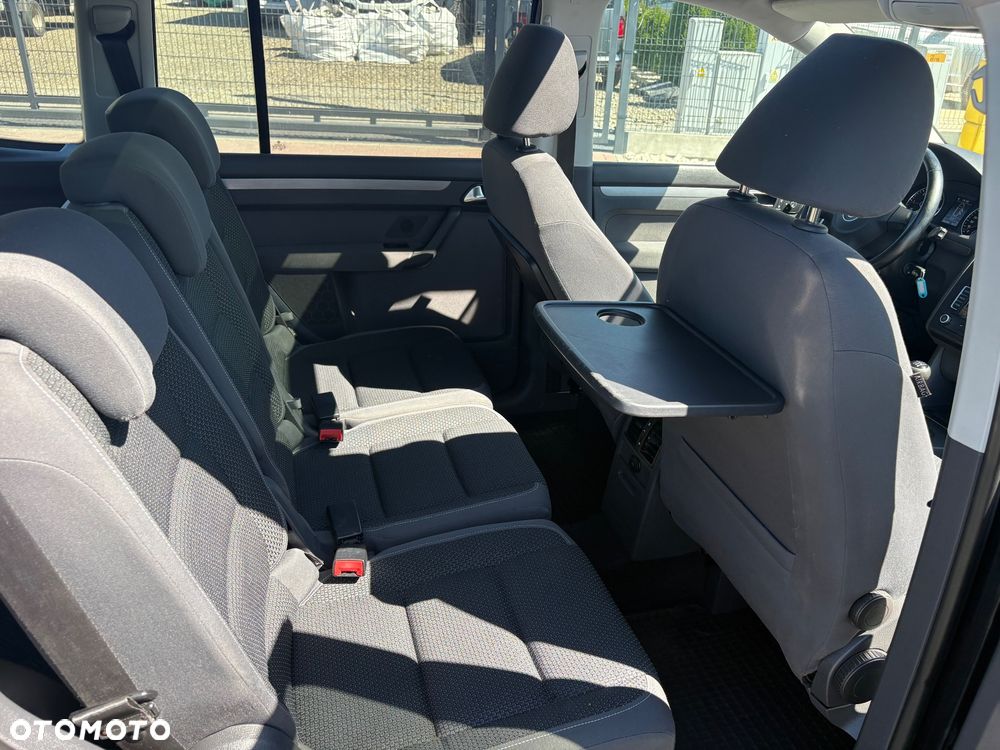 Volkswagen Touran 2.0 TDI DPF Comfortline - 15