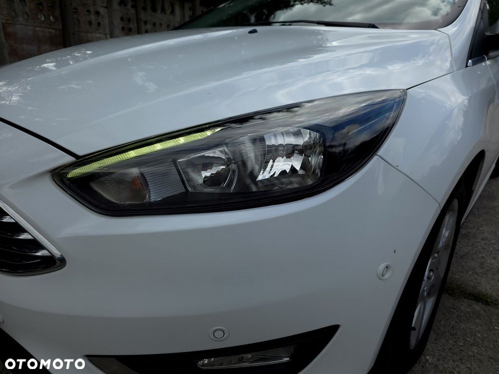 Ford Focus 2.0 TDCi Titanium ASS - 23