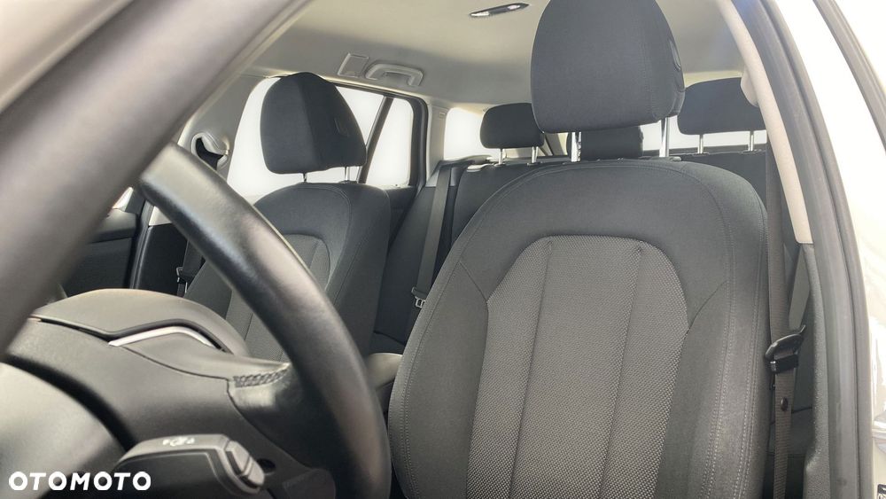 BMW Seria 3 318i Advantage - 11