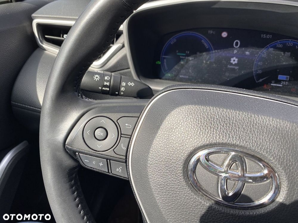 Toyota Corolla Cross - 11