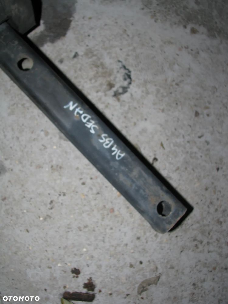HAK HOLOWNICZY AUDI A4 B5 SEDAN - 3