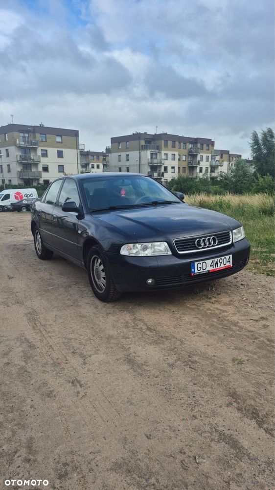 Audi A4 Limousine - 2