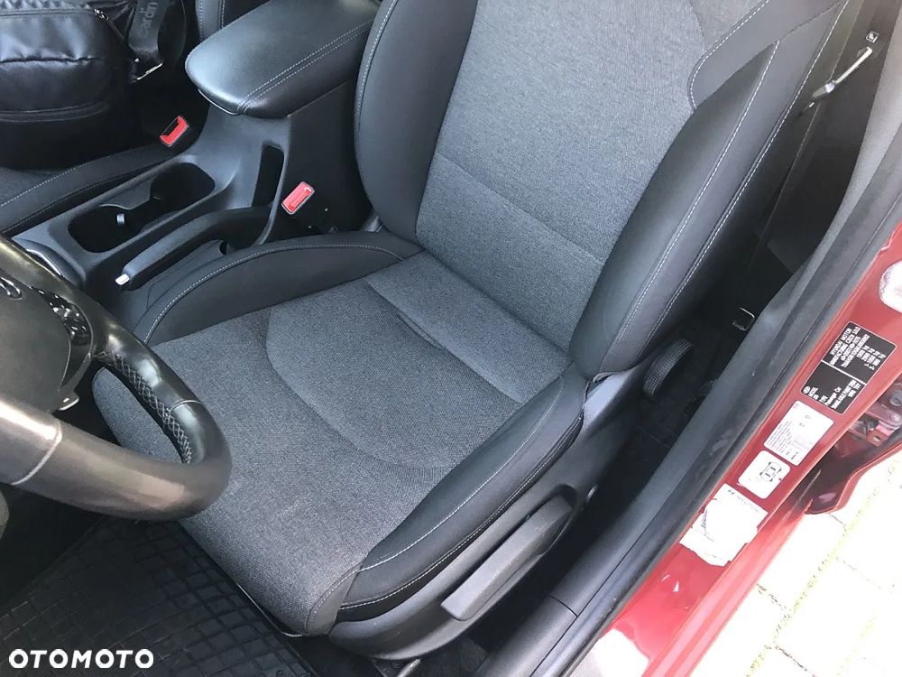 Hyundai i30 1.5 T-GDI 48V Premium DCT - 13