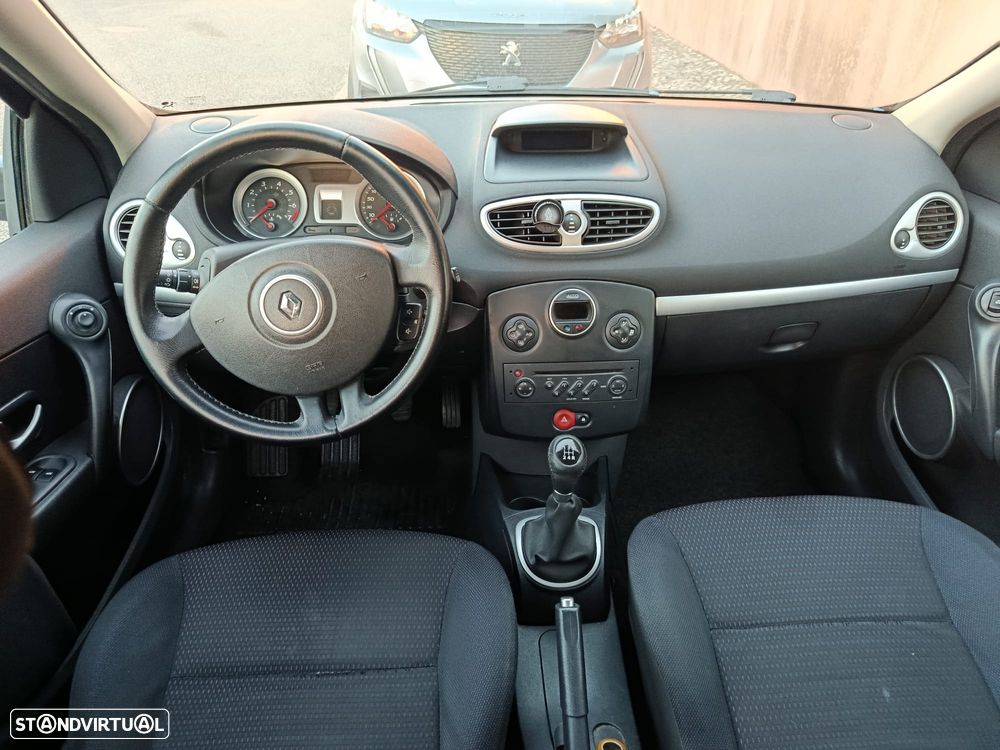 Renault Clio 2007 photo 5