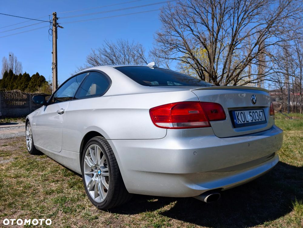 BMW Seria 3 320d - 3