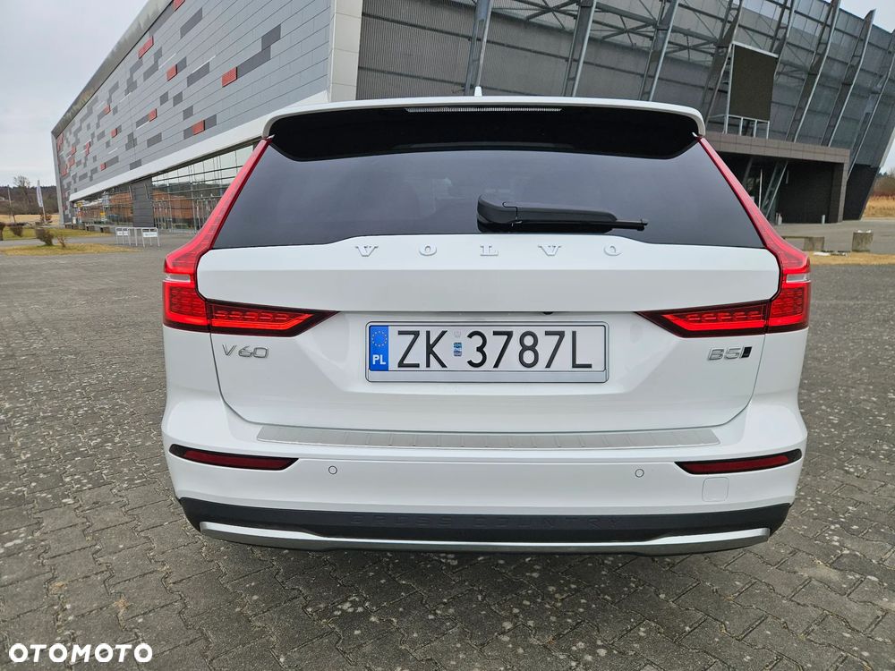 Volvo V60 Cross Country B5 B AWD Plus - 18